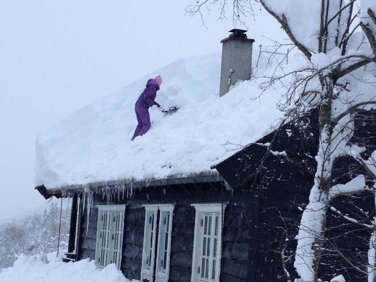 Snømåking av hyttetak
