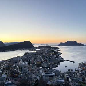 Ålesund by 2