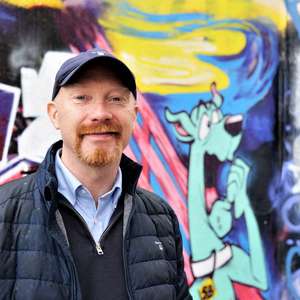 Tron Ingebritsen smiler til kamera (Foto)