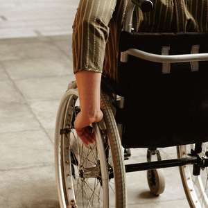 Person i rullestol. Foto.