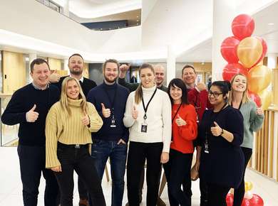 Ansatte feirer seier i EPSI 2019