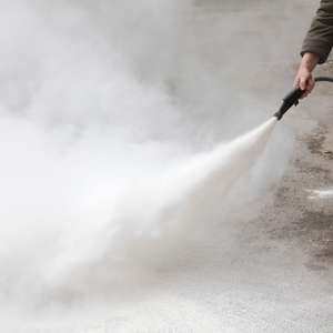 Brannslukkingsapparat i bruk